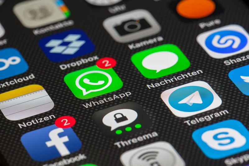 The Role of Algorithms in Spreading Misinformation